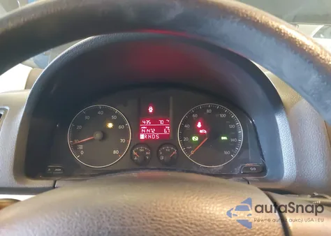 2009 Volkswagen Jetta 2.5L S z USA, uszkodzony, nr VIN 3VWKM71K19M308548